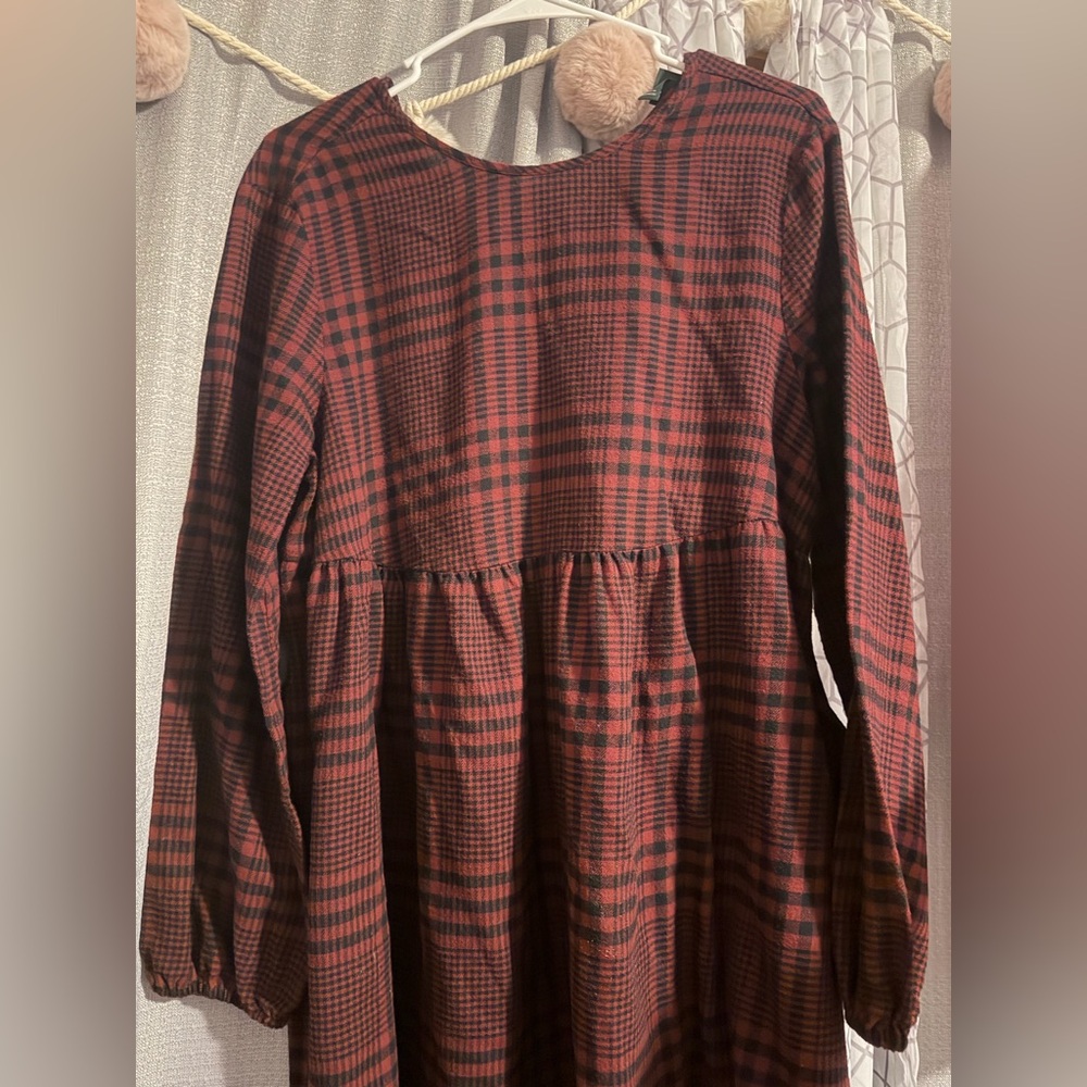 Warm chic Mauve and Black Top